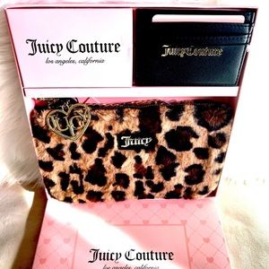 •Juicy Couture Faux Fur Leopard•
Wristlet Key Ring Gift Set